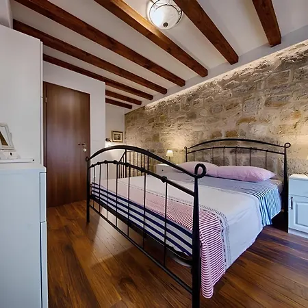 Appartement Riva 1 Komiža