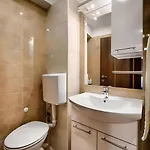 Riva 1 *